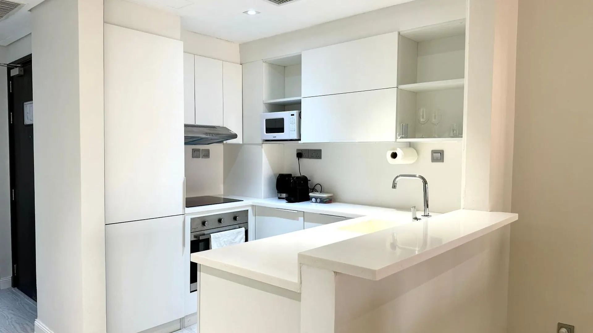1Br Sea & Atlantis View Apartment At 5-Star Resort Dubai