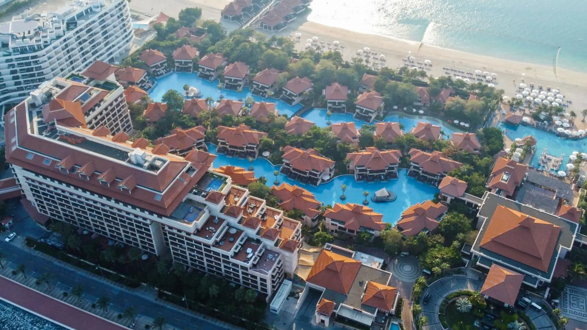 1Br Sea & Atlantis View Apartment At 5-Star Resort Dubai