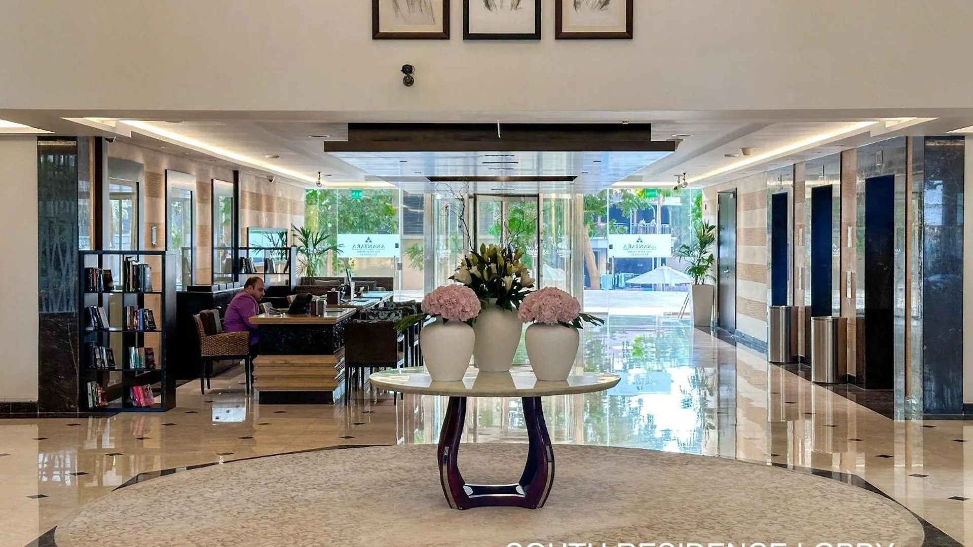 1Br Sea & Atlantis View Apartment At 5-Star Resort Dubai United Arab Emirates